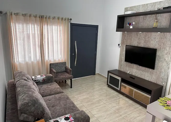 Casa Em Toledo 1 Suite E 2 Quartos Confortavel