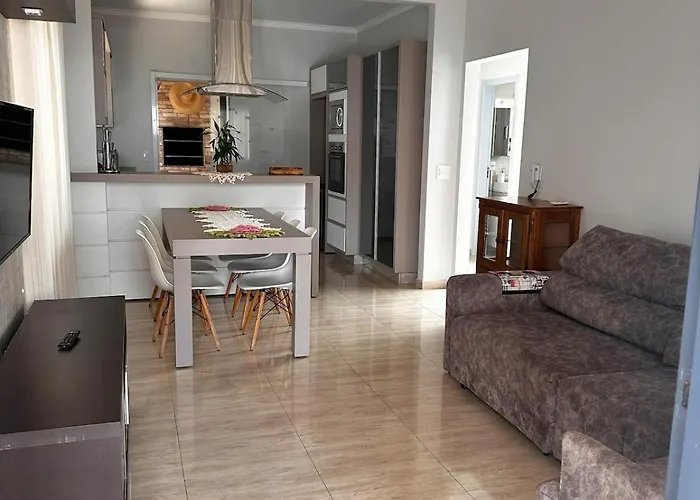 Casa Em Toledo 1 Suite E 2 Quartos Confortavel
